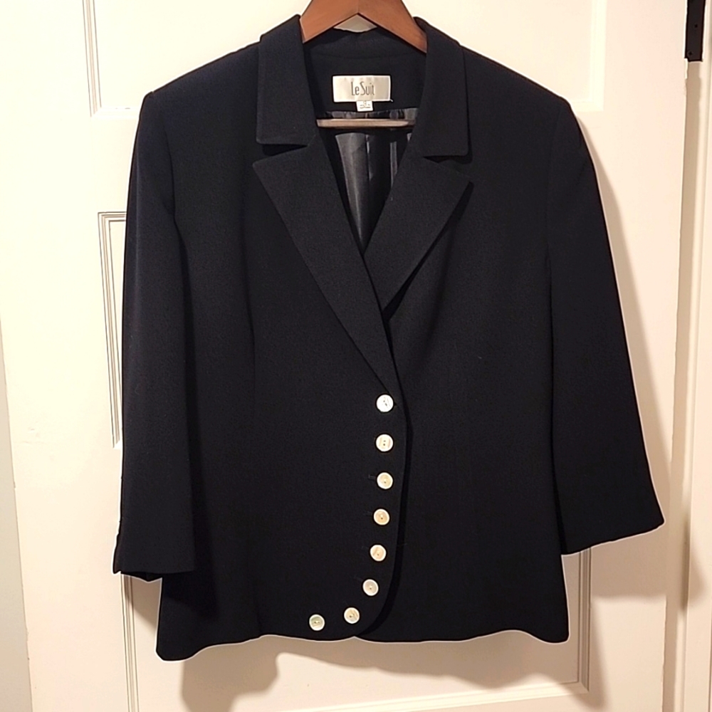 LeSuit ¾ sleeve Black Suit Jacket with White Pearl Buttons